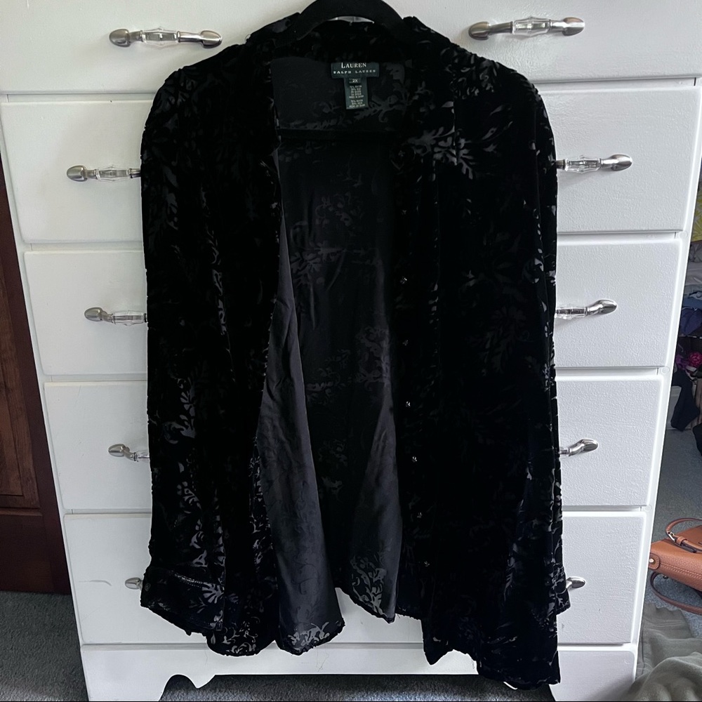 Elegant Ralph Lauren Blouse